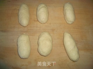 肠仔包的做法步骤：5