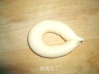 肠仔包的做法步骤：8