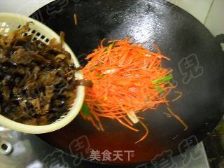 猪肉炒三丝的做法步骤：8