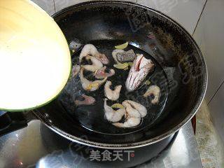苹果炖生鱼的做法步骤：6