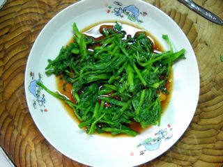 糖醋水芹酥花生的做法步骤：9