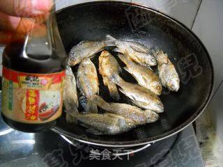 韩式辣白菜炖鲫鱼的做法步骤：6