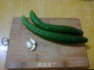 拍黄瓜的做法步骤：1