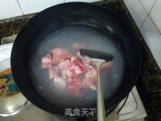 杏鲍菇烧排骨的做法步骤：2