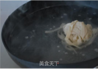 番茄煎蛋汤面的做法步骤：3