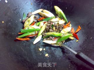京葱爆牛肉的做法步骤：8
