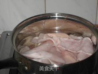 自制肉皮糕的做法步骤：2