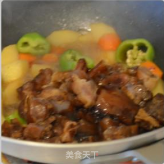 土豆烧牛筋的做法步骤：8