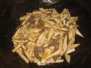 杏鲍菇炒牛肉的做法步骤：6