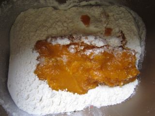 南瓜鲜肉包的做法步骤：5