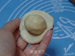 【苏式鲜肉月饼】出炉那一刻的新鲜美味的做法步骤：6