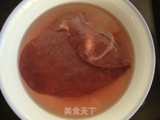 圆葱烧猪肝的做法步骤：2