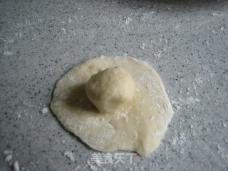 酥皮鲜肉馅饼的做法步骤：7