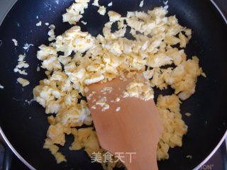 【沸腾你的美食梦想】--金枪鱼洋葱炒蛋的做法步骤：4
