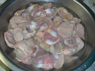 盐水鸡胗的做法步骤：1