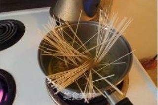 黄瓜鸡蛋面的做法步骤：7