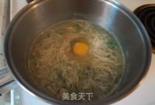 黄瓜鸡蛋面的做法步骤：8