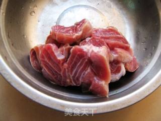 西洋参石斛腱肉清炖汤的做法步骤：4