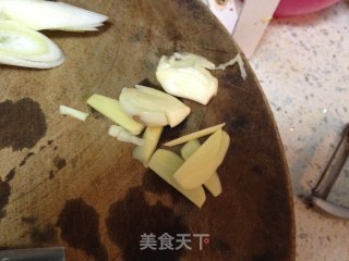 土豆咖喱的做法步骤：1
