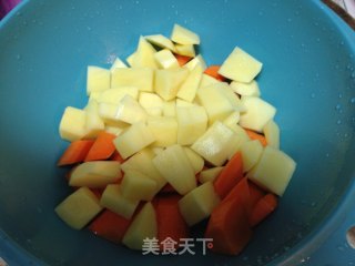 土豆咖喱的做法步骤：3