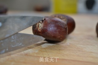 把诱惑带回家-【糖炒栗】的做法步骤：2