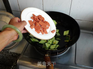 黄瓜炒火腿片的做法步骤：5