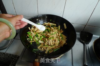 家常小炒的做法步骤：5