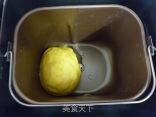 南瓜汁小餐包的做法步骤：4