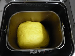 南瓜汁小餐包的做法步骤：7