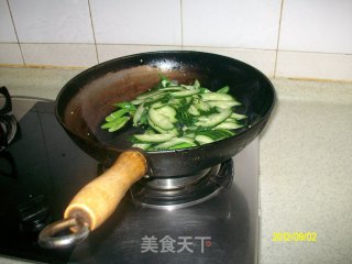 葱烧黄瓜片的做法步骤：5