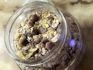 减肥营养8分钟早餐-牛奶蜂蜜燕麦片的做法步骤：1