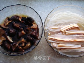 黑米面麦穗素馅包的做法步骤：2