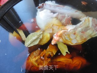 酱猪蹄的做法步骤：3