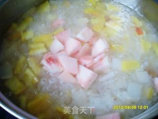 润肺去火的银耳水果甜汤的做法步骤：5