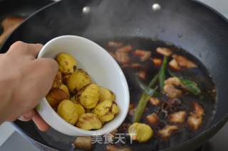 栗子熟了之【栗子红烧肉】的做法步骤：7