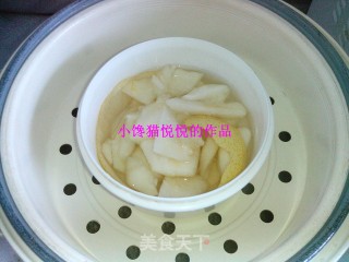 蜜汁雪梨的做法步骤：2