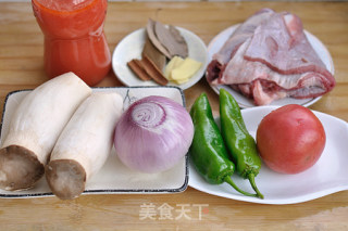 牛腩番茄汤的做法步骤：1