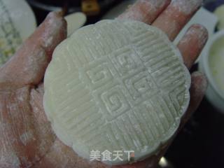 哈密瓜冰皮月饼的做法步骤：13