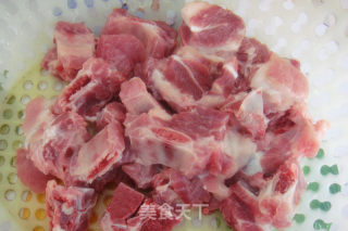 腐乳香菇蒸排骨的做法步骤：1