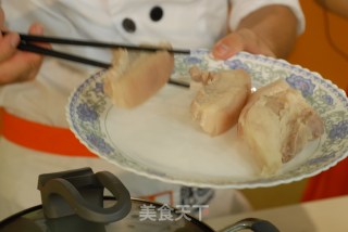白切五花肉的做法步骤：2