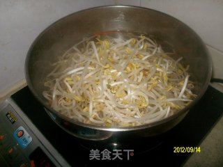 凉拌豆芽的做法步骤：2