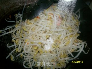 凉拌豆芽的做法步骤：4