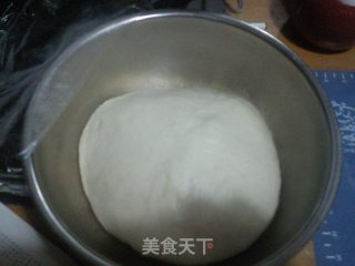 肉松薯蓉餐包的做法步骤：1