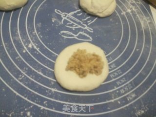 肉松薯蓉餐包的做法步骤：3
