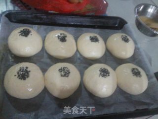 肉松薯蓉餐包的做法步骤：5