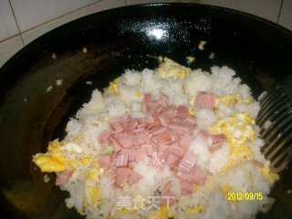 ✿火腿蛋炒饭✿的做法步骤：4