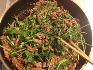 芫爆牛肉丝的做法步骤：7