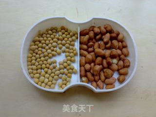 三豆花菇鸡汤的做法步骤：3
