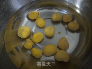 栗子红烧排骨的做法步骤：2
