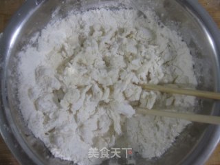 烫面牛肉馅饼的做法步骤：1